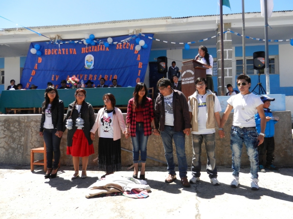 Aniversario Unidad Educativa de Huatajata